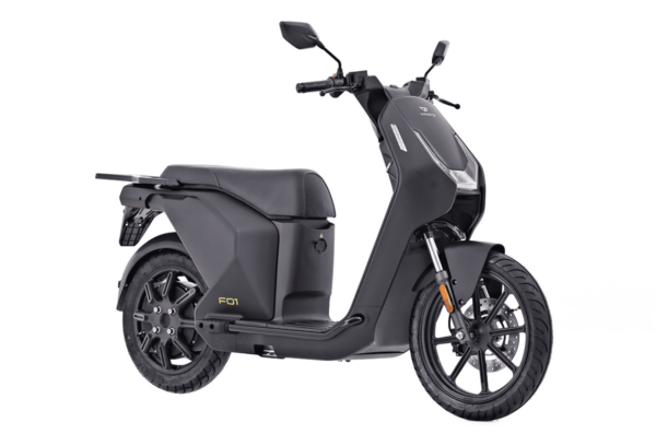 VMoto F01 negra