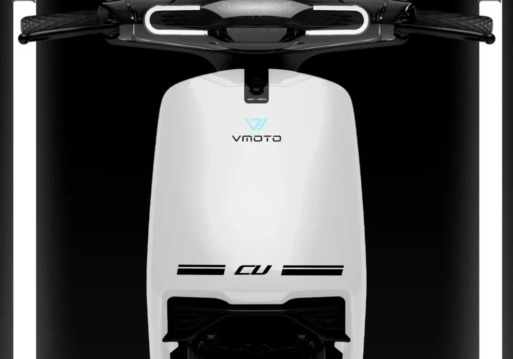 Vmoto CU blanca vista frontal