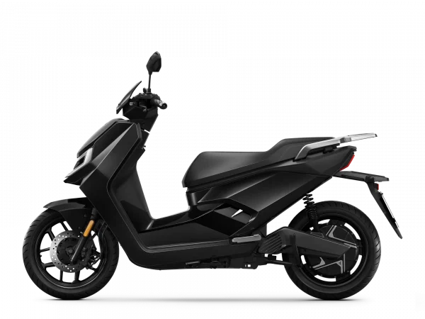 Scooter eléctrica NIU FQi500 color Negro Lateral